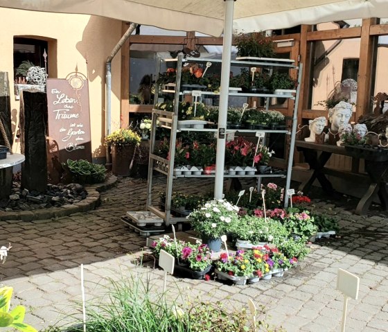 Blumenangebot, © VG Mendig/U. Niederelz Blumenangebot, © VG Mendig/U. Niederelz