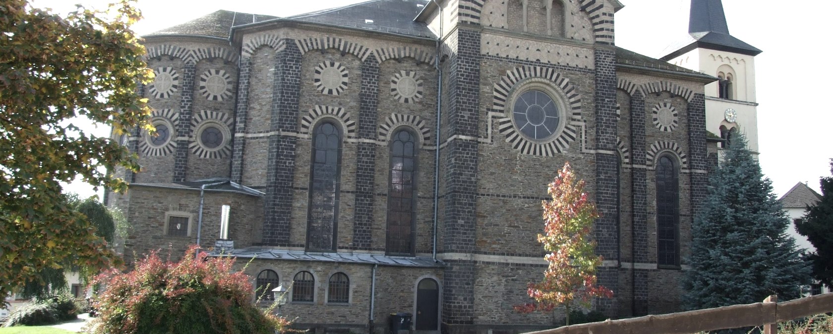 Pfarrkirche St. Arnulf, © VG Pellenz/Manea Pfarrkirche St. Arnulf, © VG Pellenz/Manea