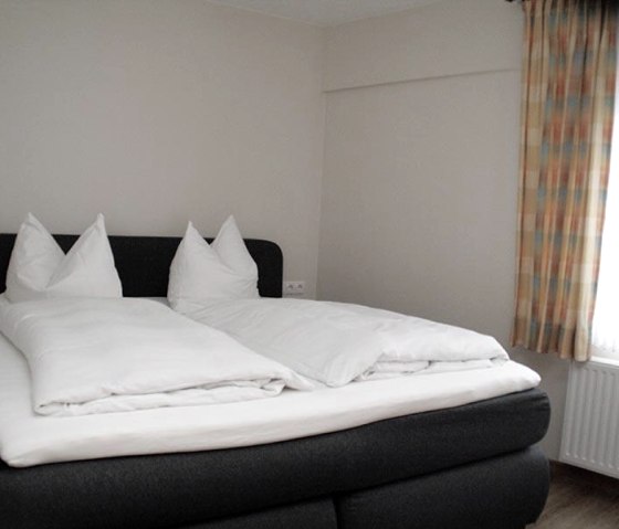 Fewo Vulkanpfad - Schlafzimmer Fewo Vulkanpfad - Schlafzimmer