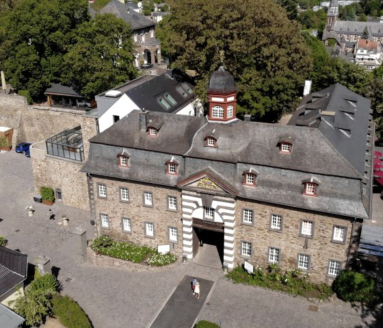 Schloss von oben, © Schloss Burgbrohl GmbH Schloss von oben, © Schloss Burgbrohl GmbH
