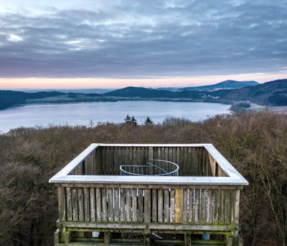 Aussicht auf den Laacher See vom Lydiaturm, © Eifel Tourismus GmbH, D. Ketz Aussicht auf den Laacher See vom Lydiaturm, © Eifel Tourismus GmbH, D. Ketz