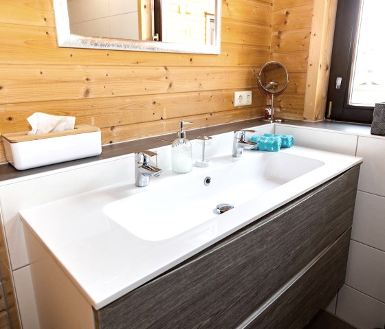 S-027-015-23-Doppelwaschbecken Tommy-Annika S-027-015-23-Doppelwaschbecken Tommy-Annika