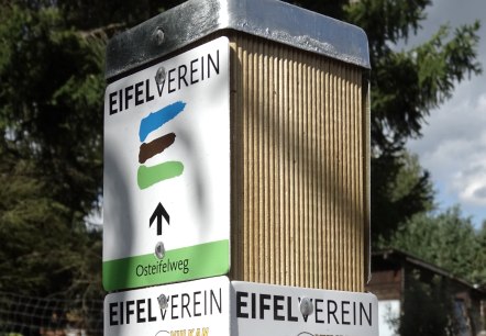 Markierungszeichen Osteifelweg, © Vulkan-Expreß/M.Hergarten Markierungszeichen Osteifelweg, © Vulkan-Expreß/M.Hergarten