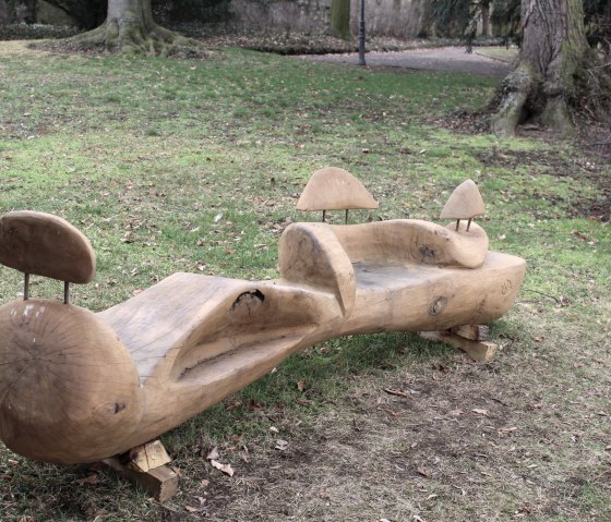 Bank im Saffiger Park, © VG Pellenz/Chagas da Silva Bank im Saffiger Park, © VG Pellenz/Chagas da Silva