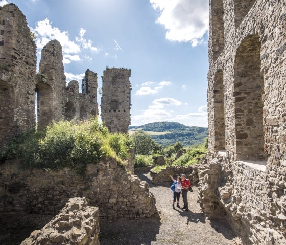 Burggelände, © Vulkanregion Laacher See/Kappest Burggelände, © Vulkanregion Laacher See/Kappest