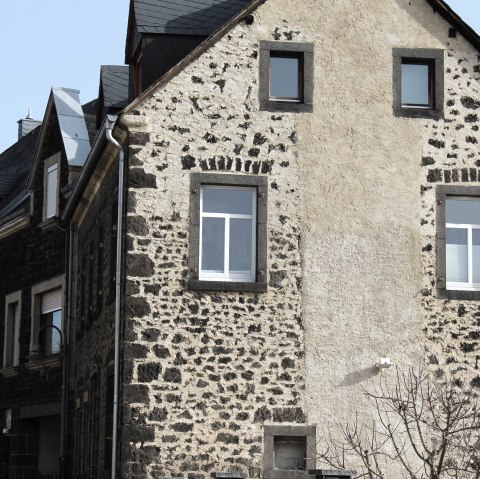 Häuser aus Vulkangestein, © VG Pellenz/Chagas da Silva Häuser aus Vulkangestein, © VG Pellenz/Chagas da Silva