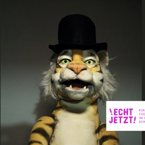 Tigerwild mit Logo ECHT JETZT, © Theater Con Cuore Tigerwild mit Logo ECHT JETZT, © Theater Con Cuore