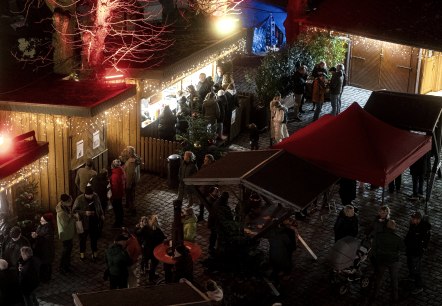 Beleuchtete Buden, © Schloss Burgbrohl Beleuchtete Buden, © Schloss Burgbrohl