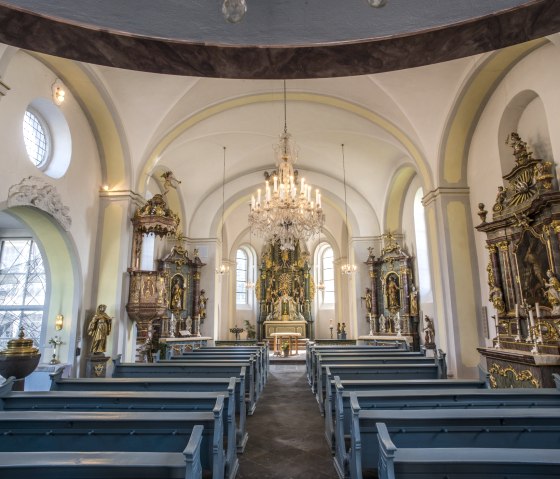 Interieur van de barokkerk in Saffig, © Kappest/Vulkanregion Laacher See