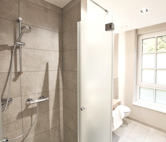 Hotelzimmer Badauststattung, &copy; Seehotel Maria Laach