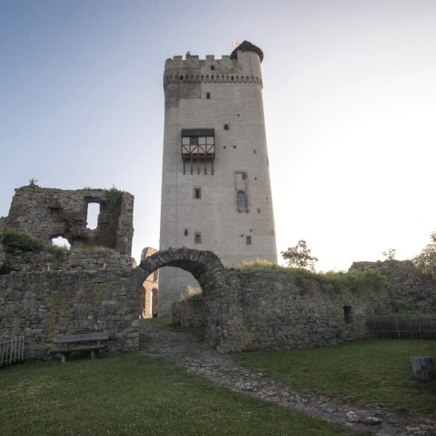 Burg Olbr&uuml;ck, &copy; Kappest/Vulkanregion Laacher See