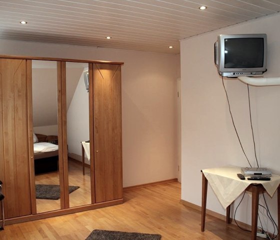 Appartement Pellenzer Seepfad -chambre à coucher1