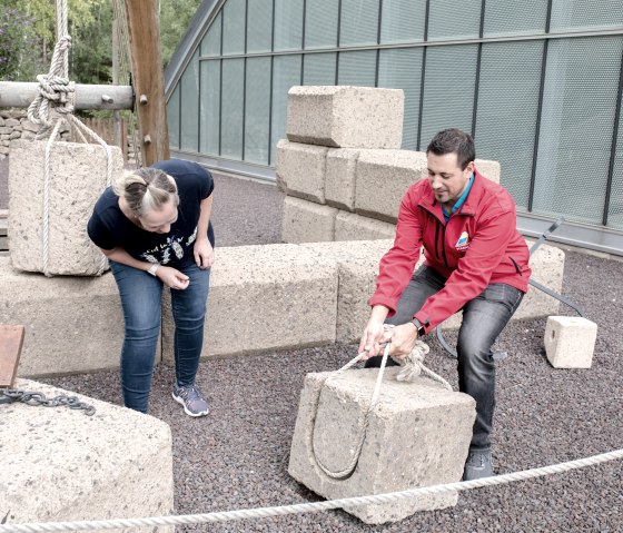 Eigene Kr&auml;fte messen im R&ouml;merbergwerk Meurin, &copy; Christ/Vulkanpark GmbH