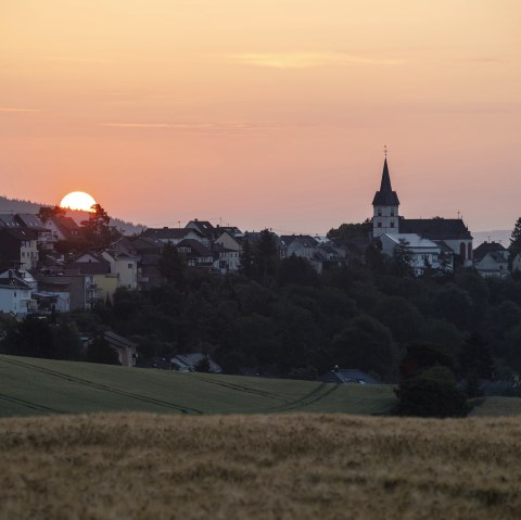 Geocache-Abstecher - Laachus angelt in Obermendig 4, &copy; Rhein-Mosel-Eifel-Touristik/Klaus-Peter Kappest