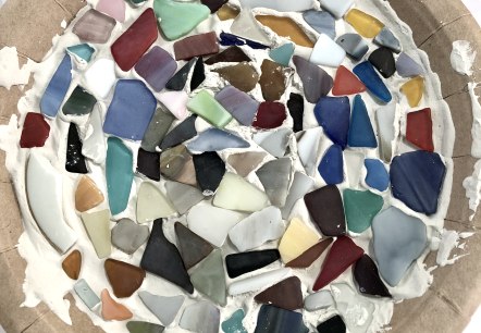 Mosaik-Workshop am Maria Laach Tag, &copy; Viktoria Rico G&oacute;mez