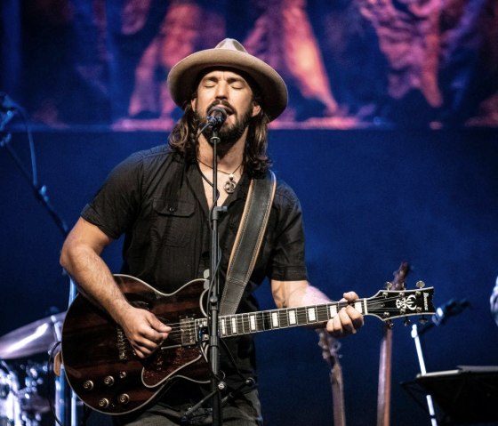 Daniel Kemisch Guitar allein, &copy; Danie Kemish