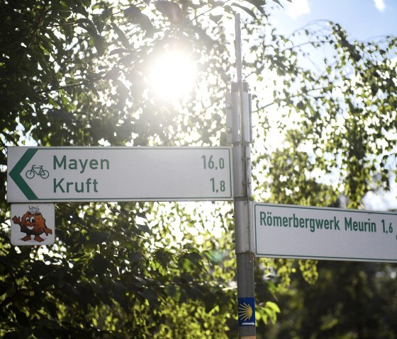 Radweg, &copy; Vulkanregion / Kappest