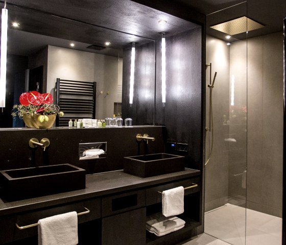 suite-fire-bathroom, © monte mare Hotel