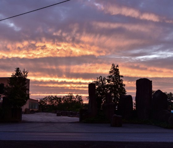 Sonnenaufgang gegen&uuml;ber Hotel HANSA Mendig, &copy; A. Rueber