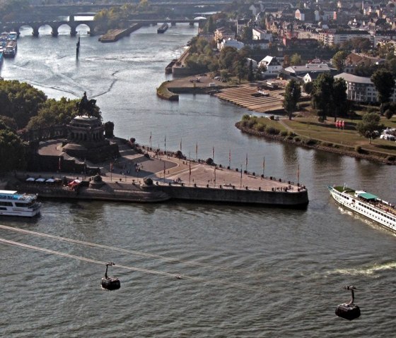 Deutsches Eck in Koblenz - 30 km entfernt, &copy; A. R&uuml;ber