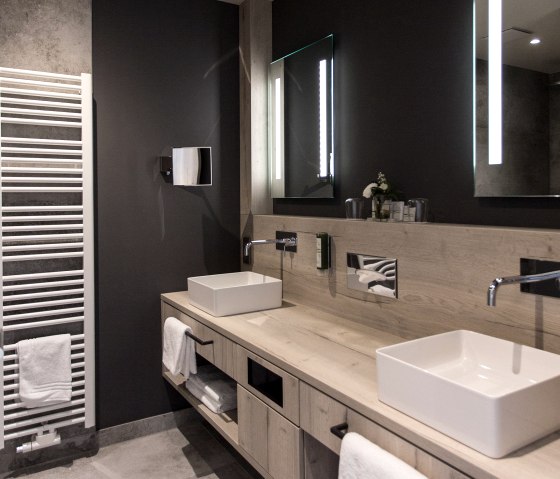 bathroom-double-room-superior, © monte mare Hotel