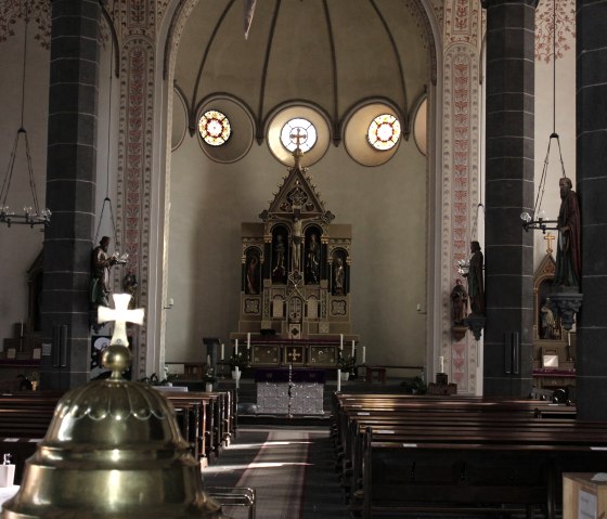 St. Arnulf - Innenraum, &copy; VG Pellenz-Chagas da Silva