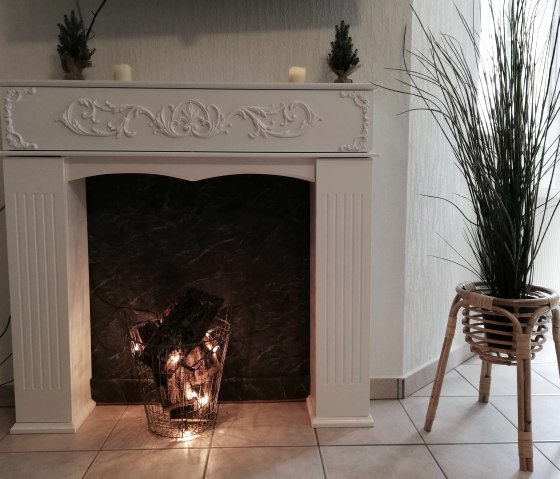 Kamin, &copy; C. Lengyel