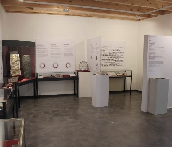 Ausstellung, &copy; Gisela Reichrath