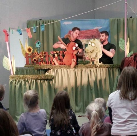 B&uuml;hnenaufbau, &copy; Kovlenzer Puppenspiele