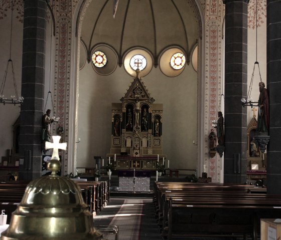St. Arnulf - Innenraum, © VG Pellenz-Chagas da Silva