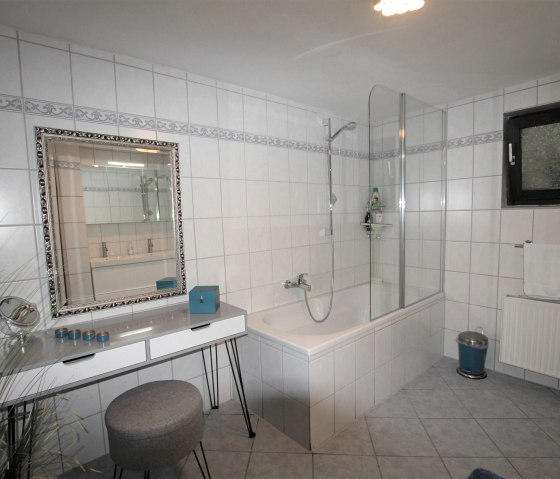 Badezimmer, &copy; Herbert Birnberg