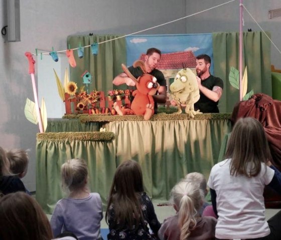 B&uuml;hnenaufbau, &copy; Kovlenzer Puppenspiele