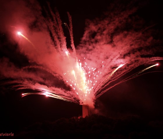 Feuerwerk von Burg Olbr&uuml;ck, &copy; Privat