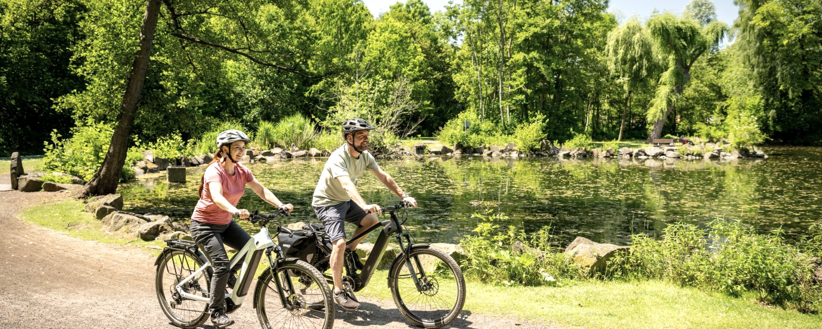 Am Wasser entlang, &copy; Eifel Tourismus GmbH/Dominik Ketz