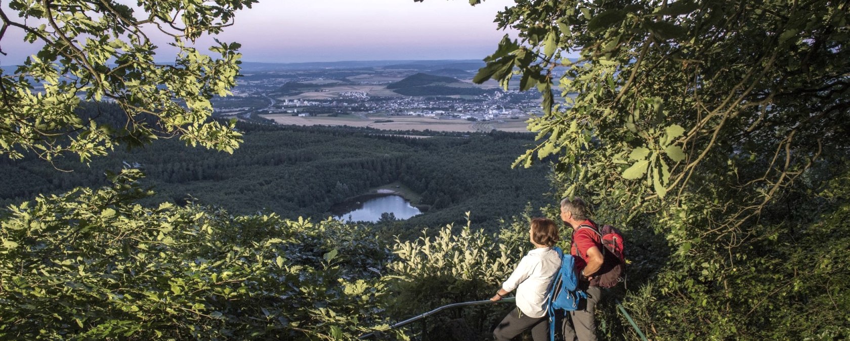 Panoramablick von der Teufelskanzel, &copy; Kappest/Vulkanregion Laacher See
