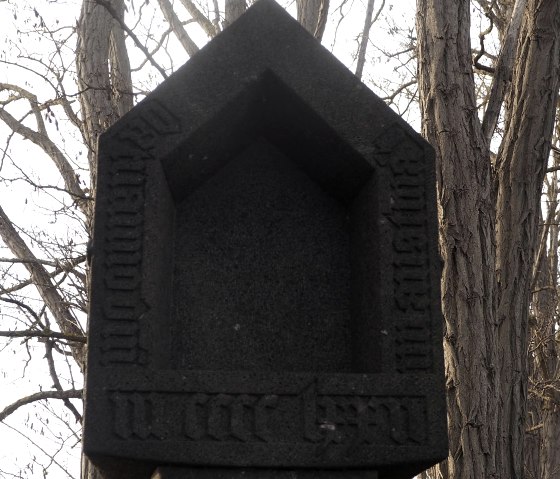 Golokreuz - Nahansicht, &copy; VG Mendig/Neideck