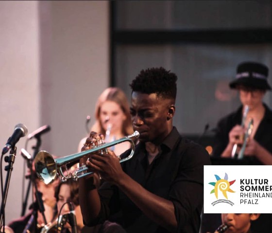 Brentwood School, &copy; Brentwood Scholl