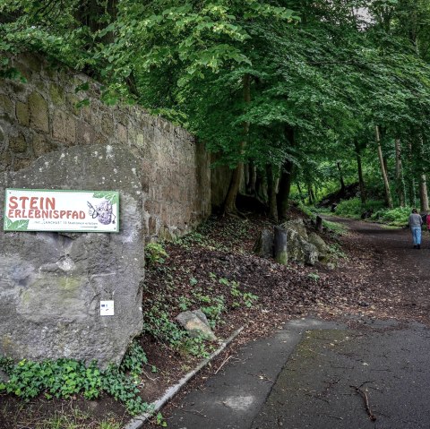 Steinerlebnispfad, © J. Zimpel-Nonn/Vulkanregion Laacher See