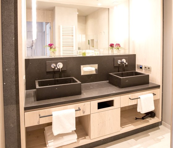 air-suite bathroom, © monte mare Hotel