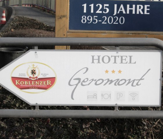 Wegweiser  Hotel-Restaurant Geromont, © VG Pellenz/Chagas da Silva