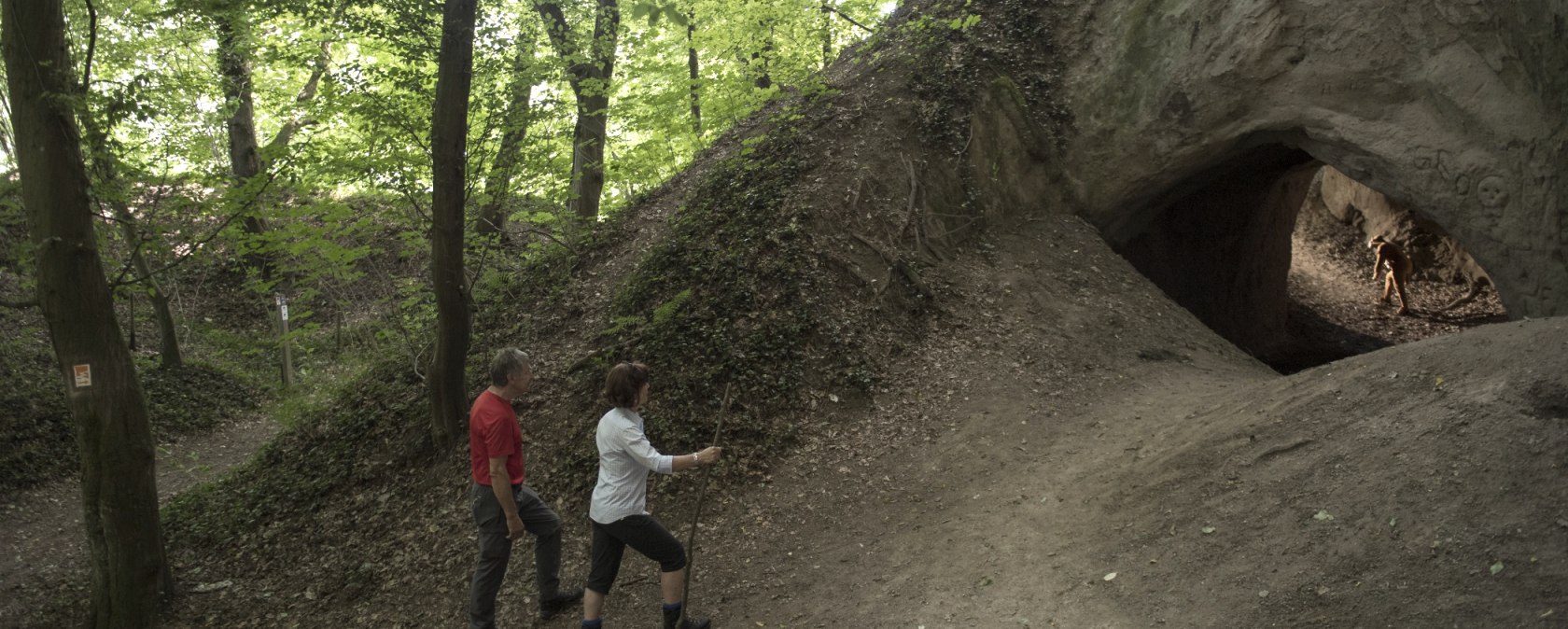 Wanderung zu den Trassh&ouml;hlen, &copy; Kappest/Vulkanregion Laacher See