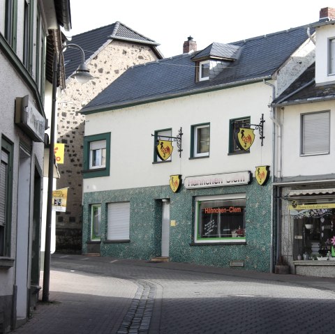 Imbiss h&auml;hnchen clem in Plaidt, &copy; VG Pellenz/Chagas da Silva