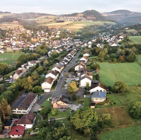 Oberzissen avec le ch&acirc;teau d'Olbr&uuml;ck, &copy; Ralf Barth