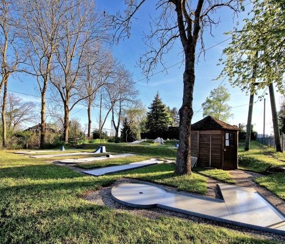 Minigolfplatz nach Fr&uuml;hjahrsputz im Mai 2023, &copy; R&uuml;ber/HotelHANSAMendig