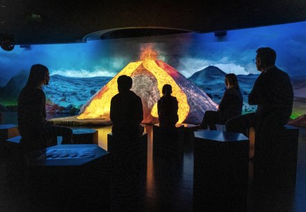 Vulkanausbruch im Lava-Dome, © Eifel Tourismus GmbH, D. Ketz