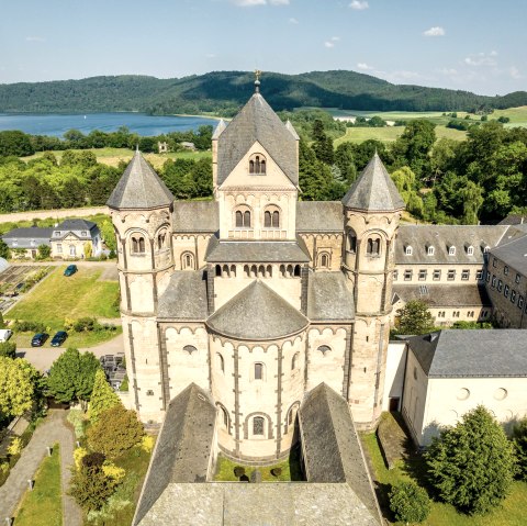 Abteikirche, &copy; Eifel Tourismus GmbH, Dominik Ketz