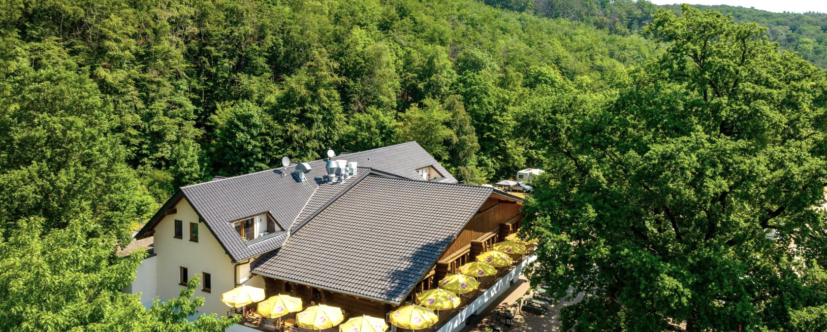Blockhaus mit  Terrasse, © Eifel Tourismus GmbH, Dominik Ketz