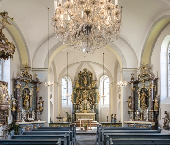 Barockkirche Saffig Innenansicht, &copy; Kappest/Vulkanregion Laacher See
