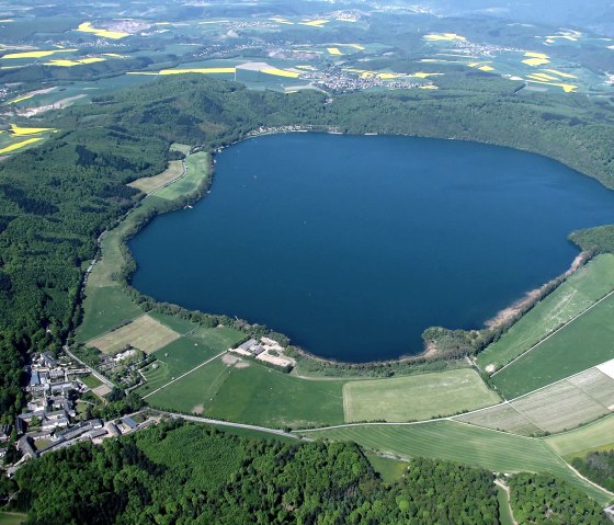 Laacher See, &copy; Walter M&uuml;ller