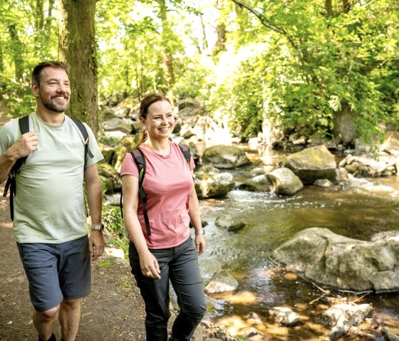 Wandern im Rausherpark, &copy; Eifel Tourismus GmbH/Dominik Ketz